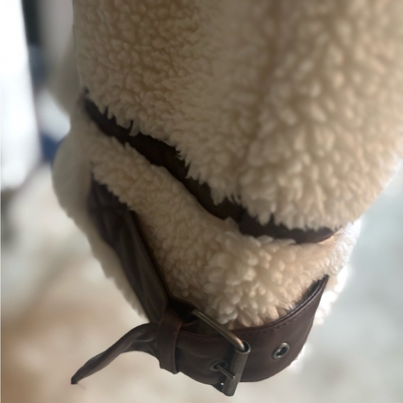LEVI’S FAUX SHERPA & LEATHER DETAIL MOTO COAT TEDDY BEAR JACKET WHITE BROWN SZ L - Picture 5 of 12